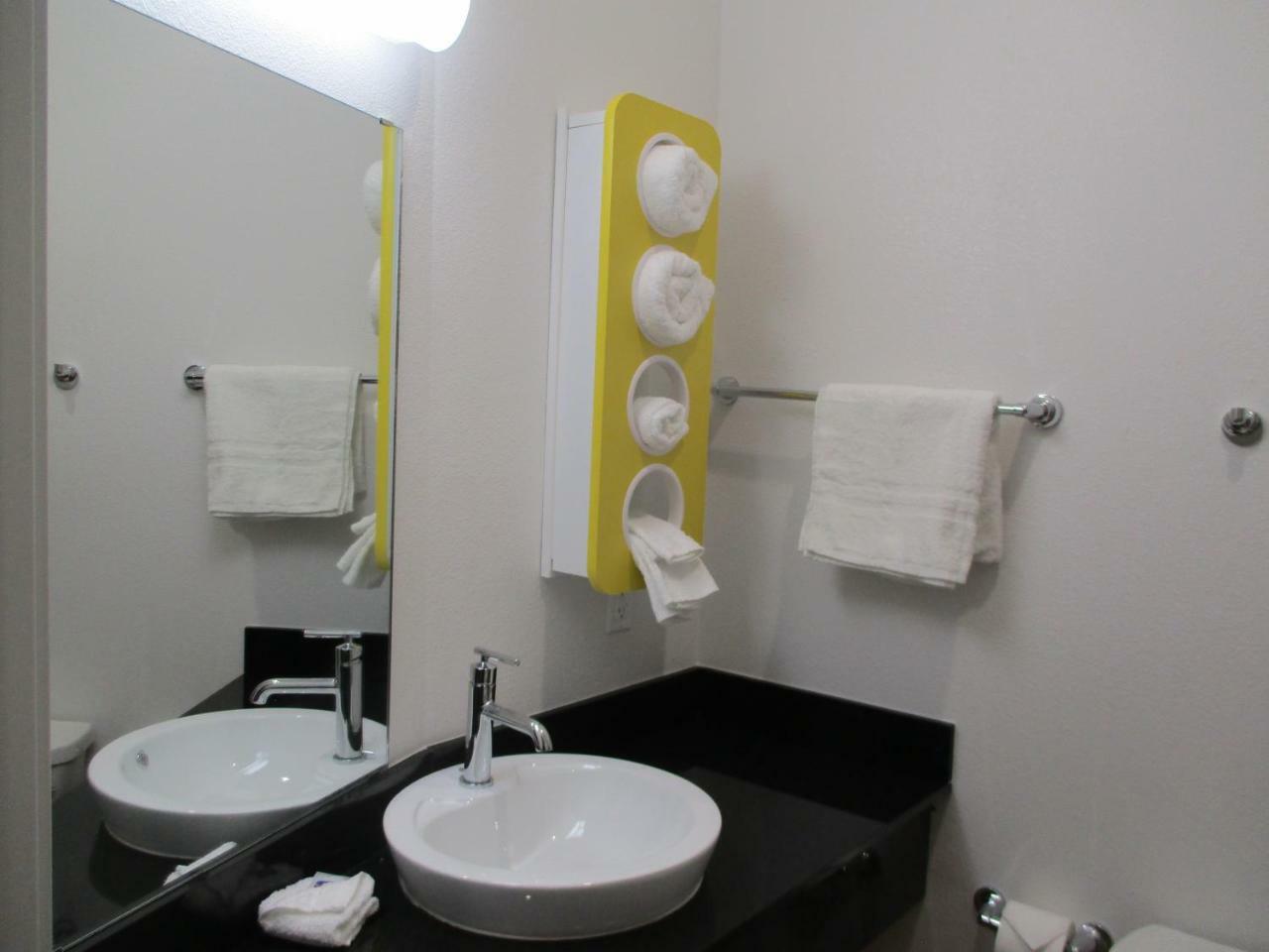 Motel 6-Corpus Christi, TX Esterno foto